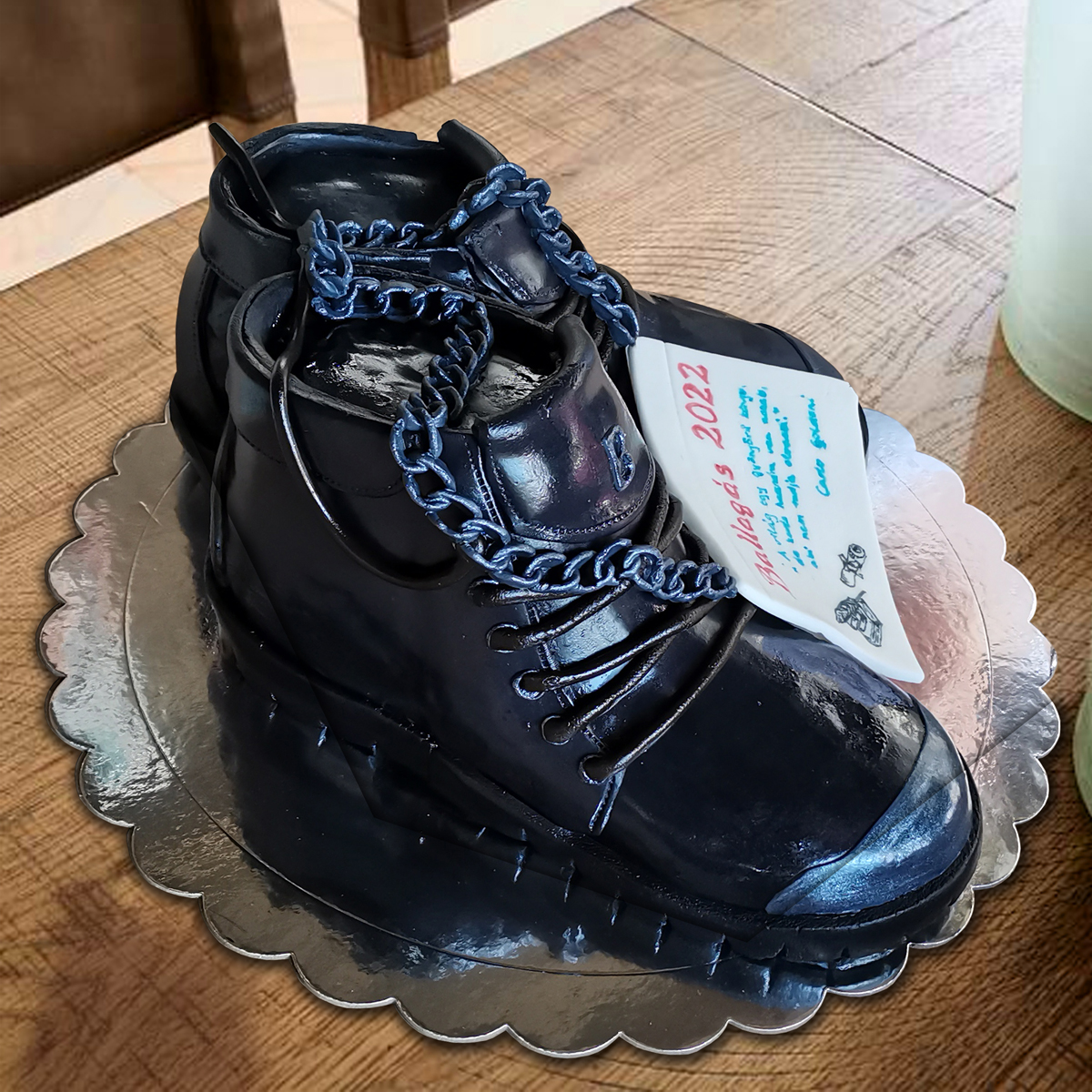 Ballagási bakancs torta